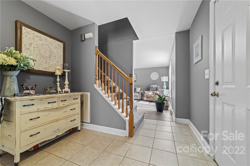 193 Redhawk Ln, Olin, NC 28660