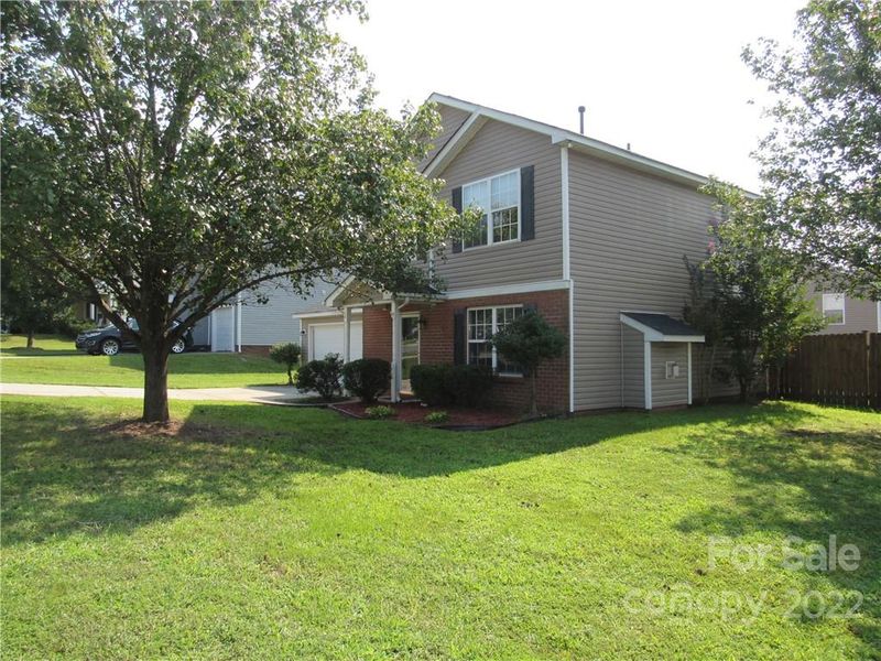 904 Back Bay Ct NE, Kannapolis, NC 28083