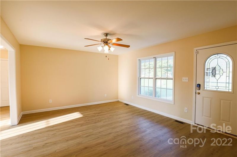 882 Little Echo Ln, Lincolnton, NC 28092