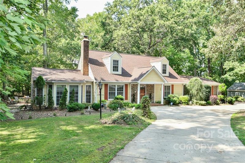 9101 Bartlett Rd, Mint Hill, NC 28227