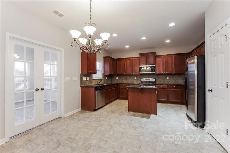 6415 Hermsley Rd, Charlotte, NC 28278