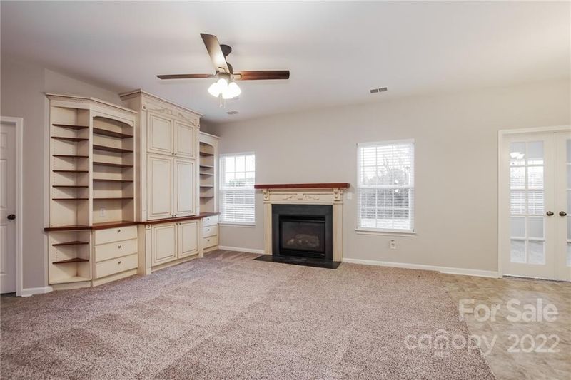 6415 Hermsley Rd, Charlotte, NC 28278