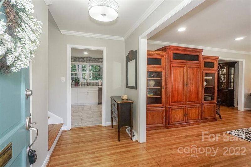3922 Sulkirk Rd, Charlotte, NC 28210