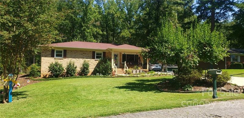 1510 Riveroaks Ln, Lancaster, SC 29720