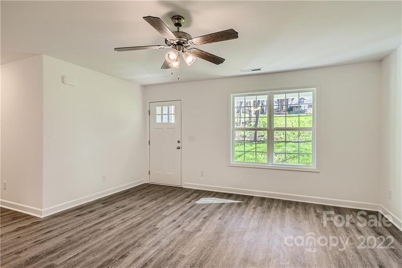 212 Springfield Rd, Statesville, NC 28625