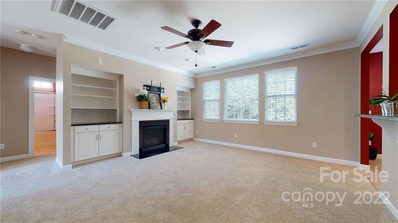 809 Springwood Dr, Waxhaw, NC 28173