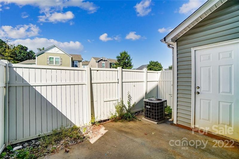 3922 Mohawk Ct, Charlotte, NC 28215