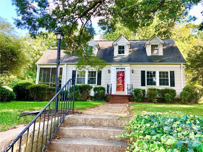 128 Hillcrest Ave SE, Concord, NC 28025