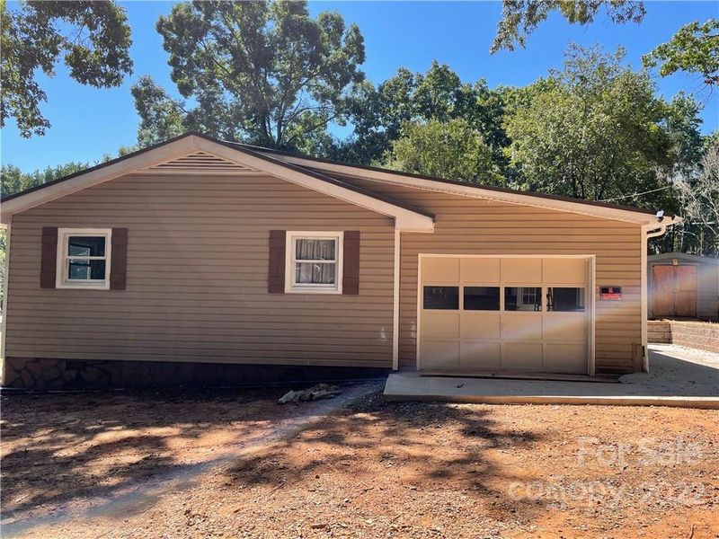 1781 Rollins Dr, Catawba, NC 28609