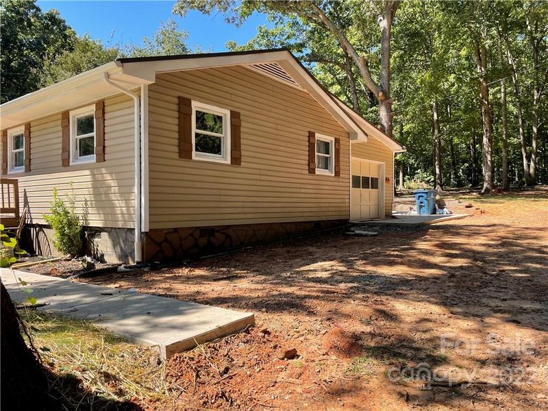 1781 Rollins Dr, Catawba, NC 28609