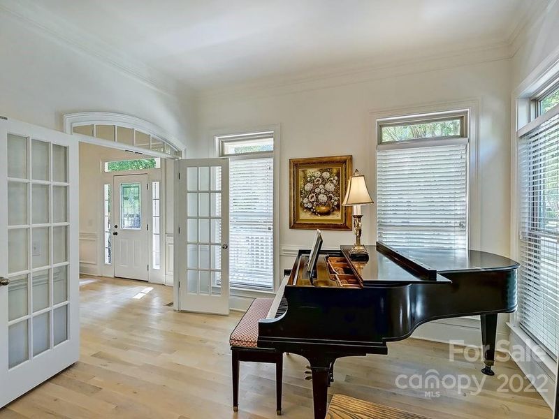 1232 Saint Johns Ave, Matthews, NC 28104