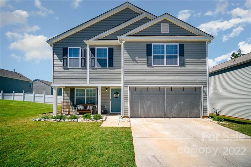 316 Regan Ln, Charlotte, NC 28214
