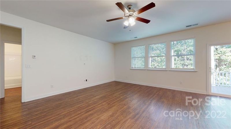3015 Phillips Fairway Dr, Charlotte, NC 28216