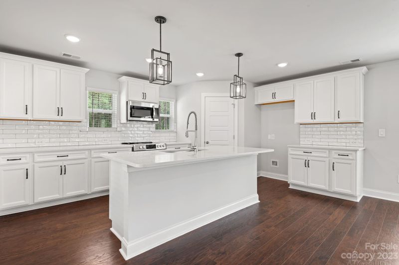 1356 High Shoals Rd, Lincolnton, NC 28092