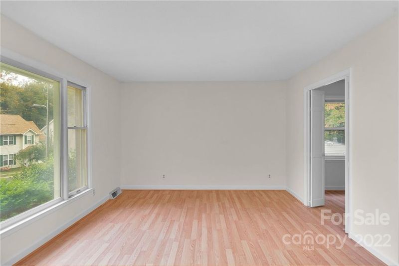8110 Ottawa Ln, Charlotte, NC 28227