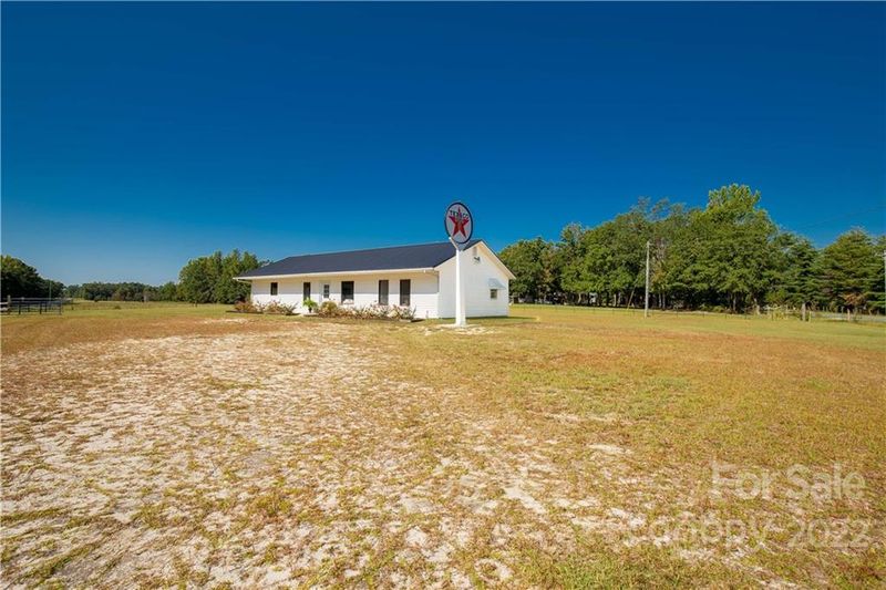 7984 Taxahaw Rd, Lancaster, SC 29720
