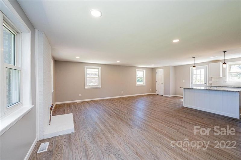 2241 15th Ave SW, Hickory, NC 28602