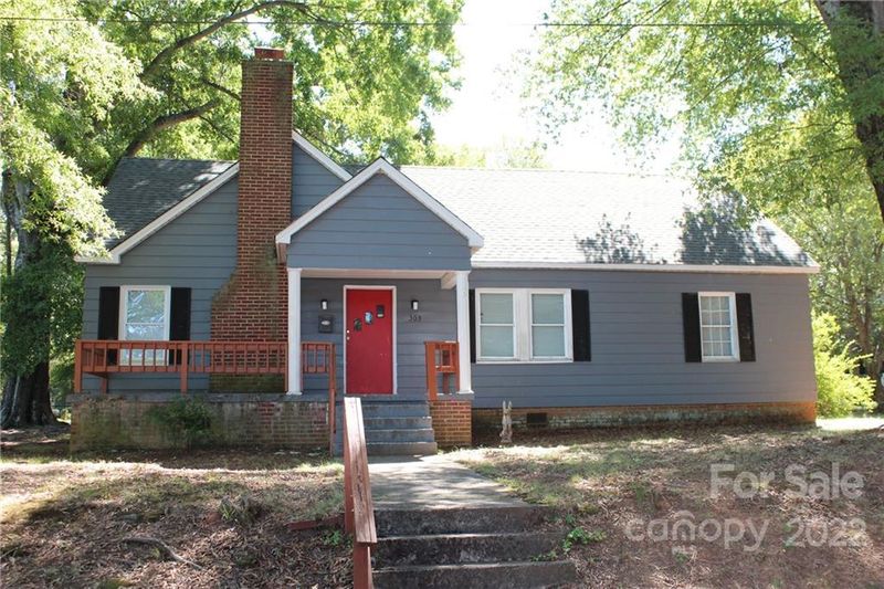 303 Armfield St, Statesville, NC 28677