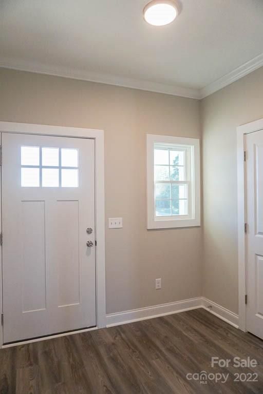 2514 Snow Creek Rd NE, Hickory, NC 28601