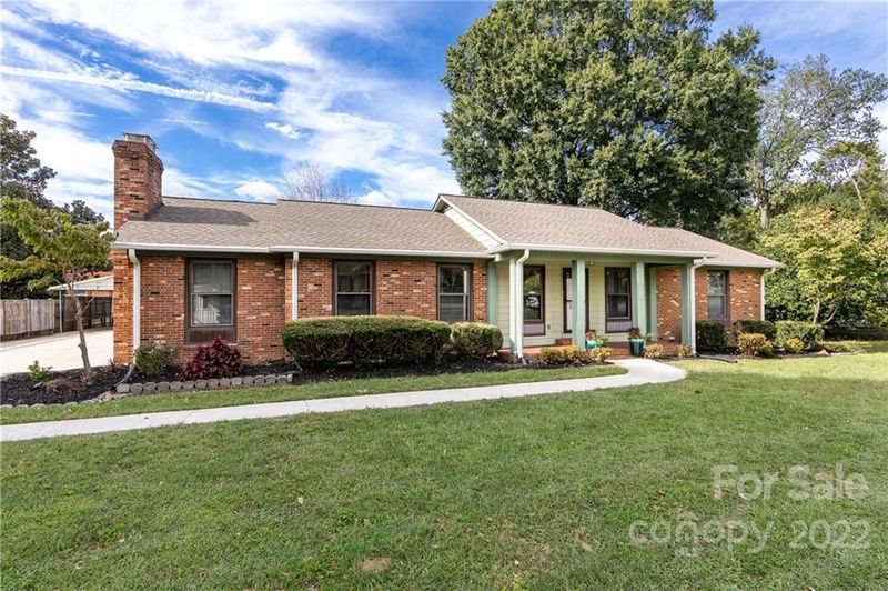 682 Fielding Rd, Charlotte, NC 28214