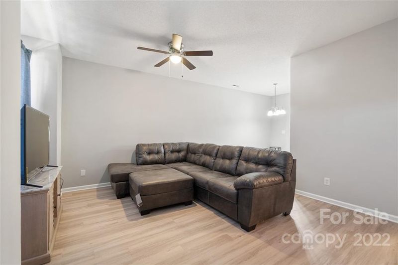 534 Goldstaff Ln, Charlotte, NC 28273