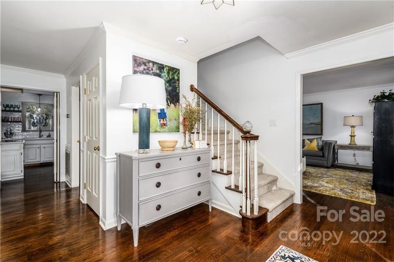 355 21st Avenue Dr NW, Hickory, NC 28601