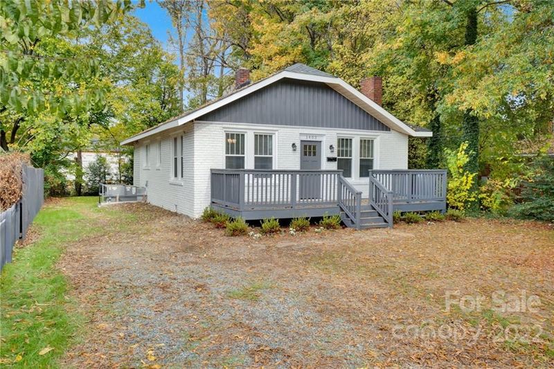 1403 Herrin Ave, Charlotte, NC 28205