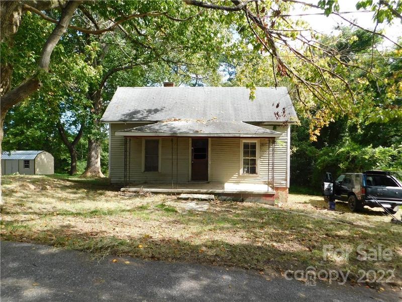 928 White St, Lincolnton, NC 28092