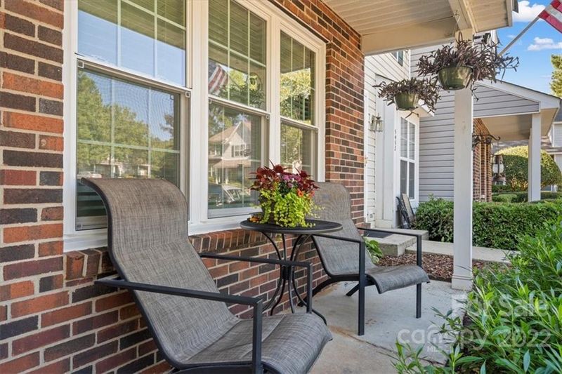 5951 Cougar Ln, Charlotte, NC 28269