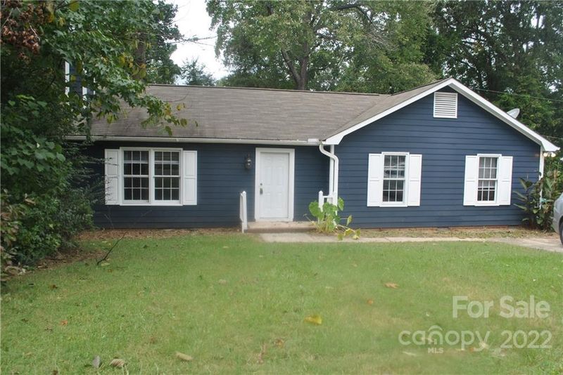 7423 Rena Mae Ln, Charlotte, NC 28227