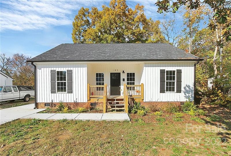 185 W Elliott St, Chester, SC 29706