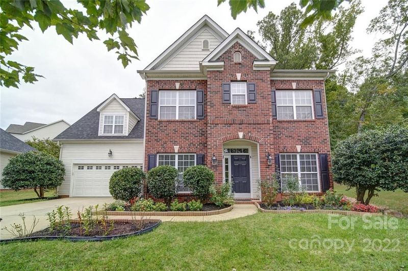 628 Ravenglass Dr, Fort Mill, SC 29715