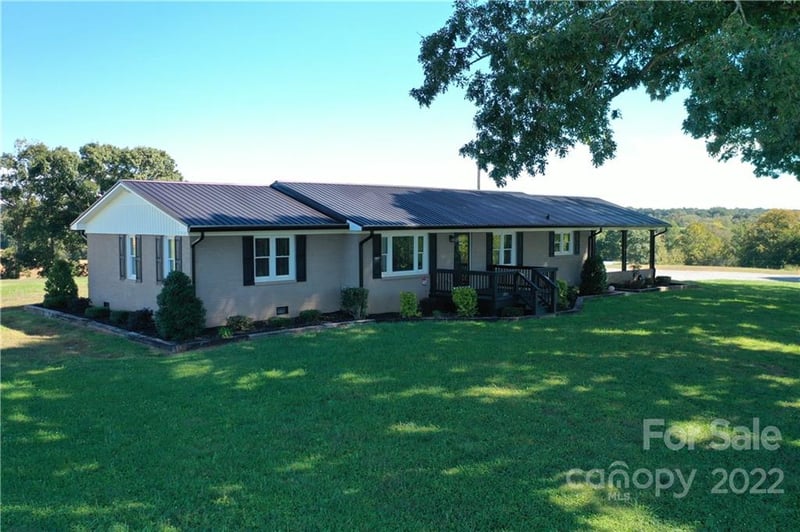 147 Stack Rd, Olin, NC 28660