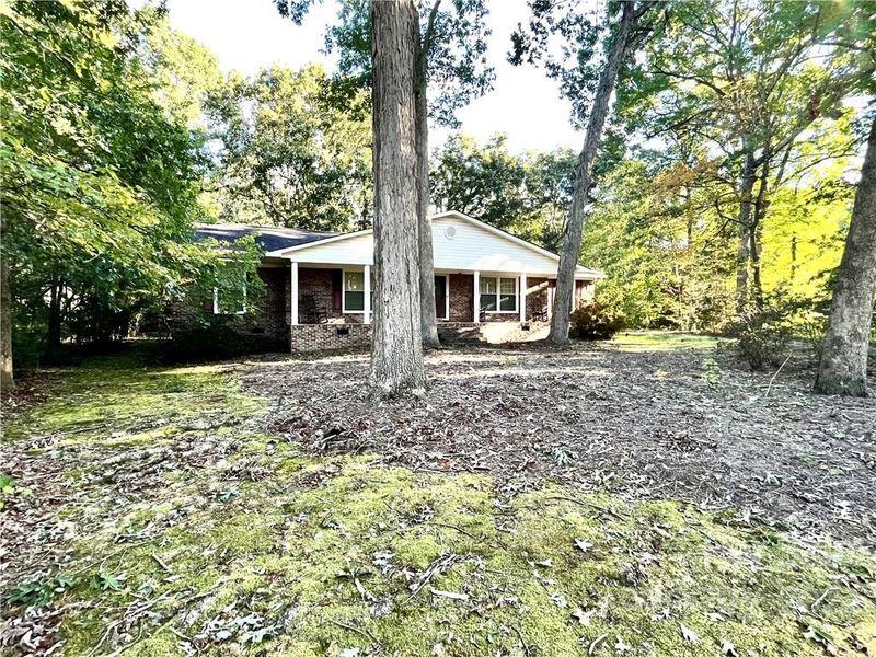 106 Oak Leaf Ln, Wingate, NC 28174
