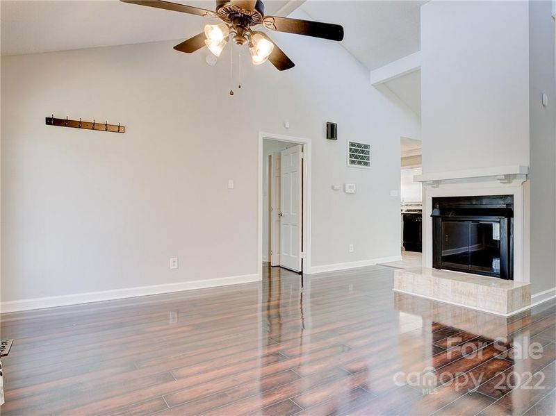 2201 Sunset Rd, Charlotte, NC 28216