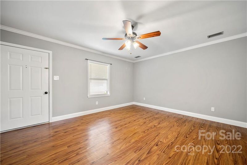 1208 Laura Ave, Kannapolis, NC 28083