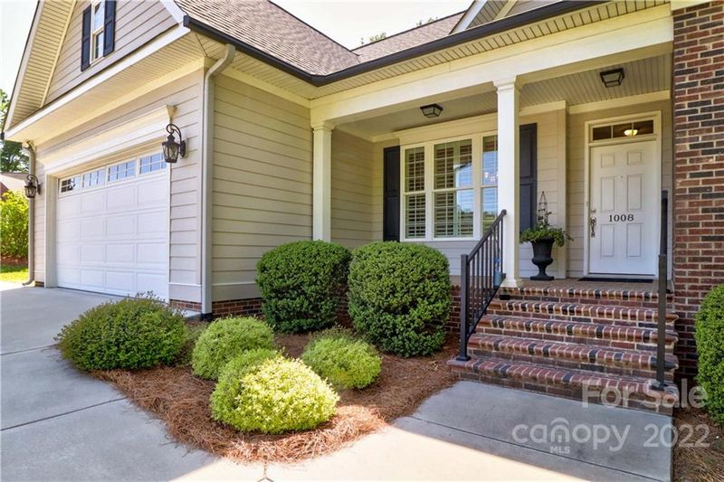1008 Pine St, Mooresville, NC 28115
