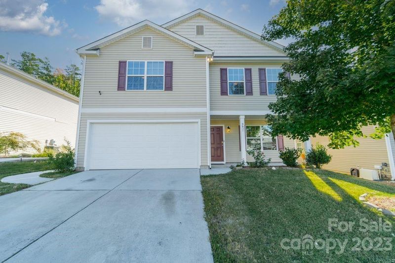 9637 Eagle Feathers Dr, Charlotte, NC 28214