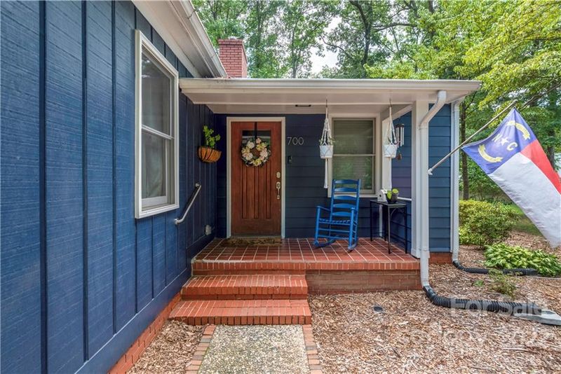 700 Silverleaf Rd, Charlotte, NC 28217