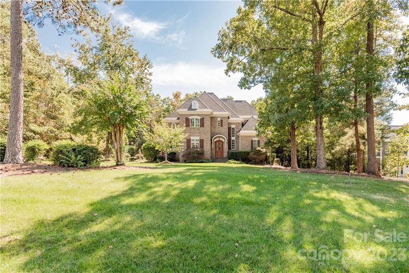 5983 Rolling Ridge Dr, Kannapolis, NC 28081