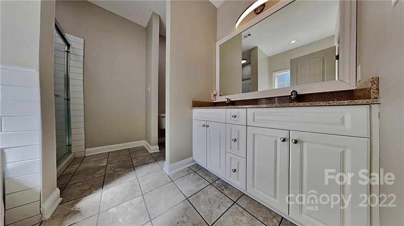 526 Kittiewake Ln, Clover, SC 29710