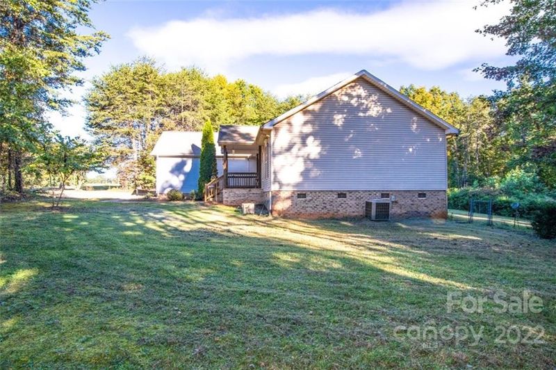502 Zeb Rd, Union Grove, NC 28689