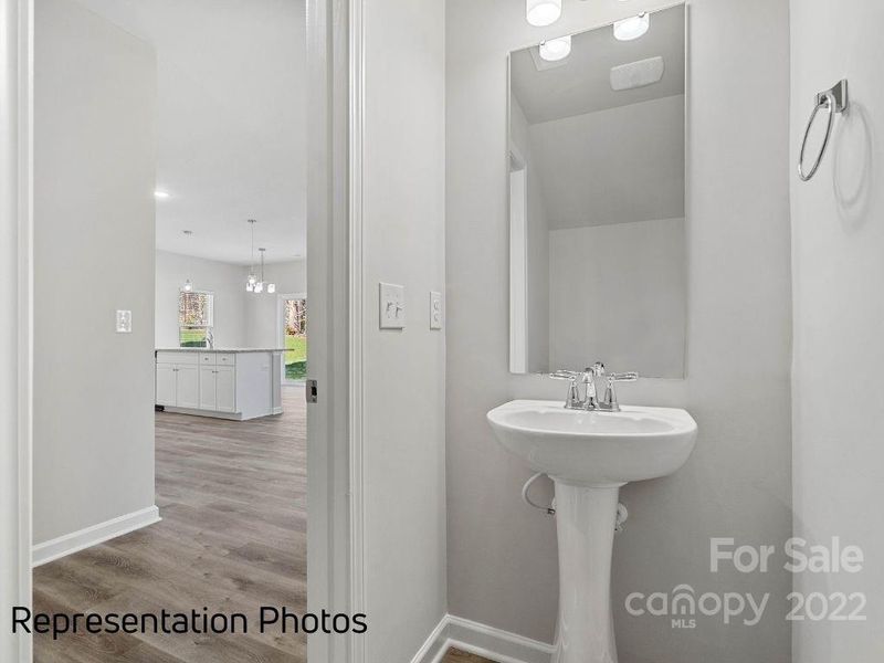 10516 Harwood Ln, Charlotte, NC 28214