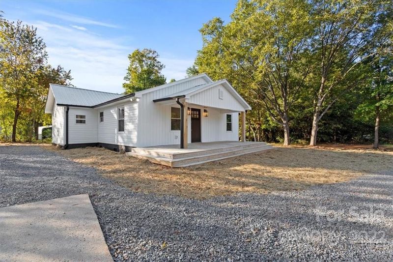 823 Requa Rd, Cherryville, NC 28021