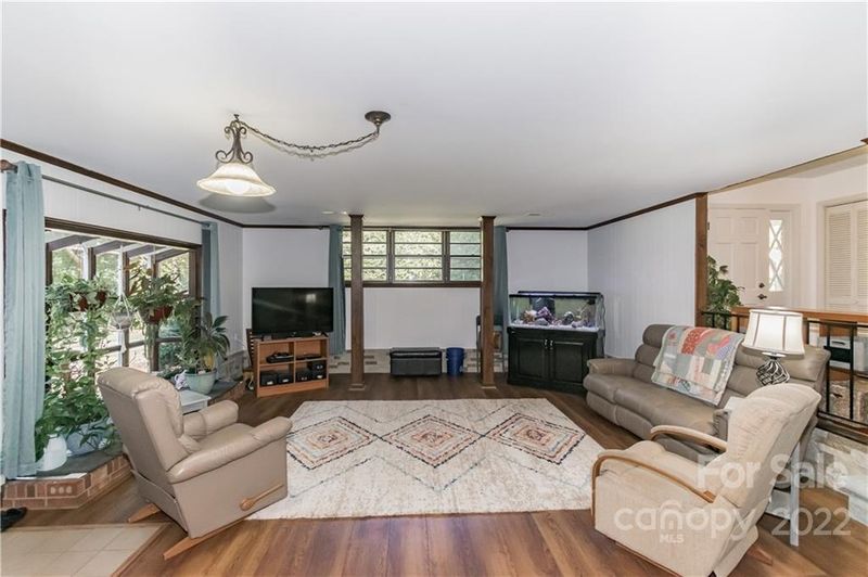 612 6th Ave, Conover, NC 28613