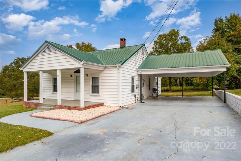 121 1st St, Kershaw, SC 29067