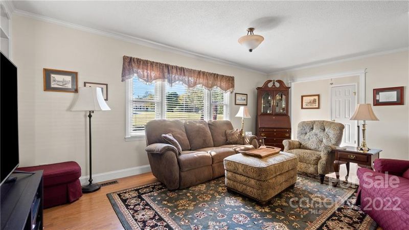 1838 Davis Cir, Clover, SC 29710