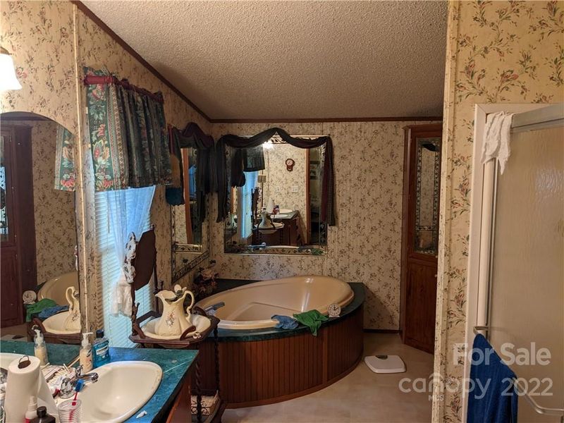 319 Havencrest Ct, Gastonia, NC 28052