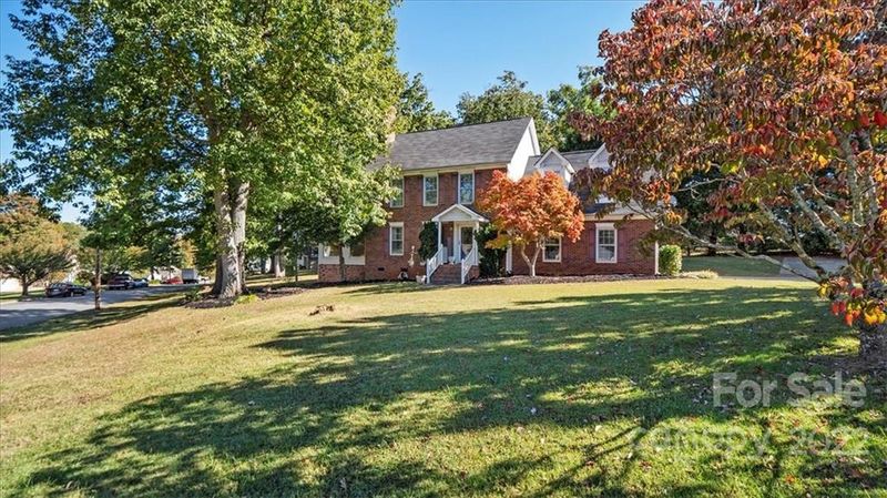 900 Manor Dr, Kings Mountain, NC 28086