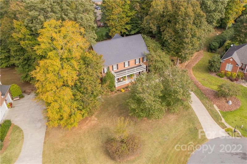 5202 Waterfall Ct, Gastonia, NC 28056